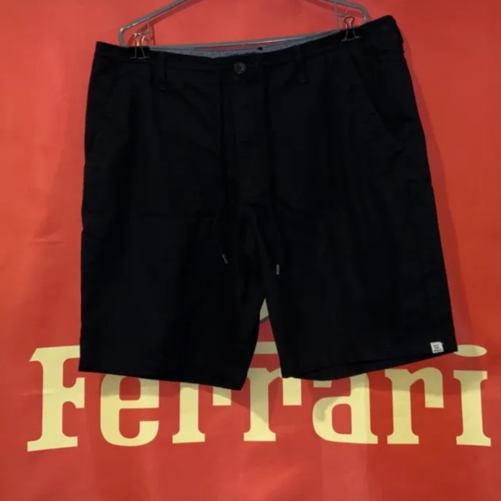 Vans Shorts Black Size 38 Draw String Pockets Logos 1 Belt Loop Detached See Pic